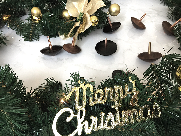 One universe for one heart，The universe means eternity，