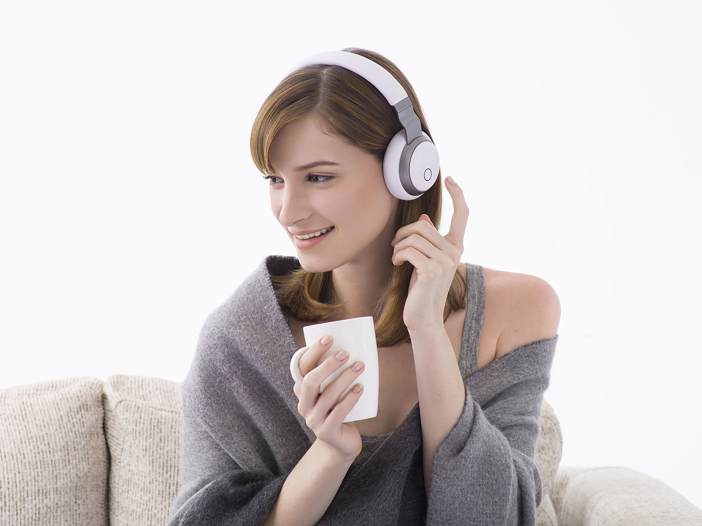 Aivvy Q，Wireless Bluetooth headset，2016 red dot award，2016CES，2017IDA，2017idea Award，Intelligent music platform，Internet of things headset，