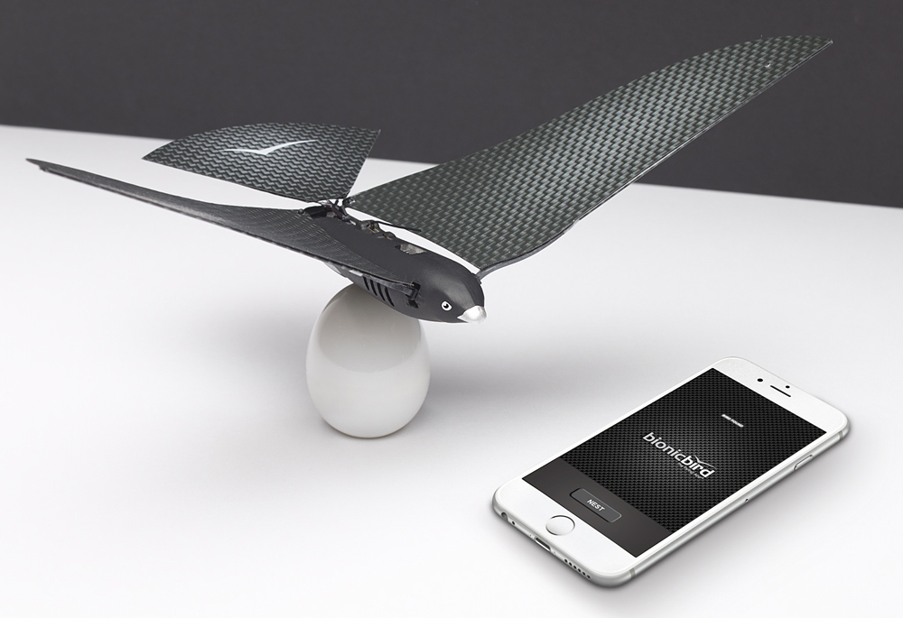 Micro Technology，Mechanical bird，Turbo-Charge，Patented technology，Ultralight，App control，UAV，Bionic bird，Bionic Bird，