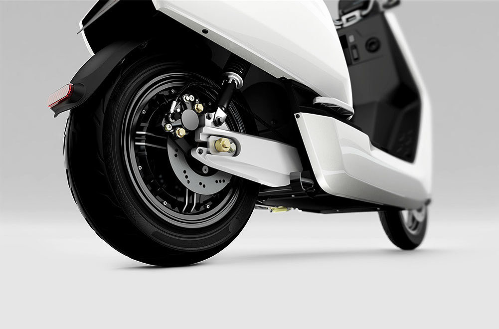 Intelligent electric scooter，Niu，n1，Calf，Panasonic，Bosch ，lithium battery，wheel，automative lighting，GPS anti-theft，