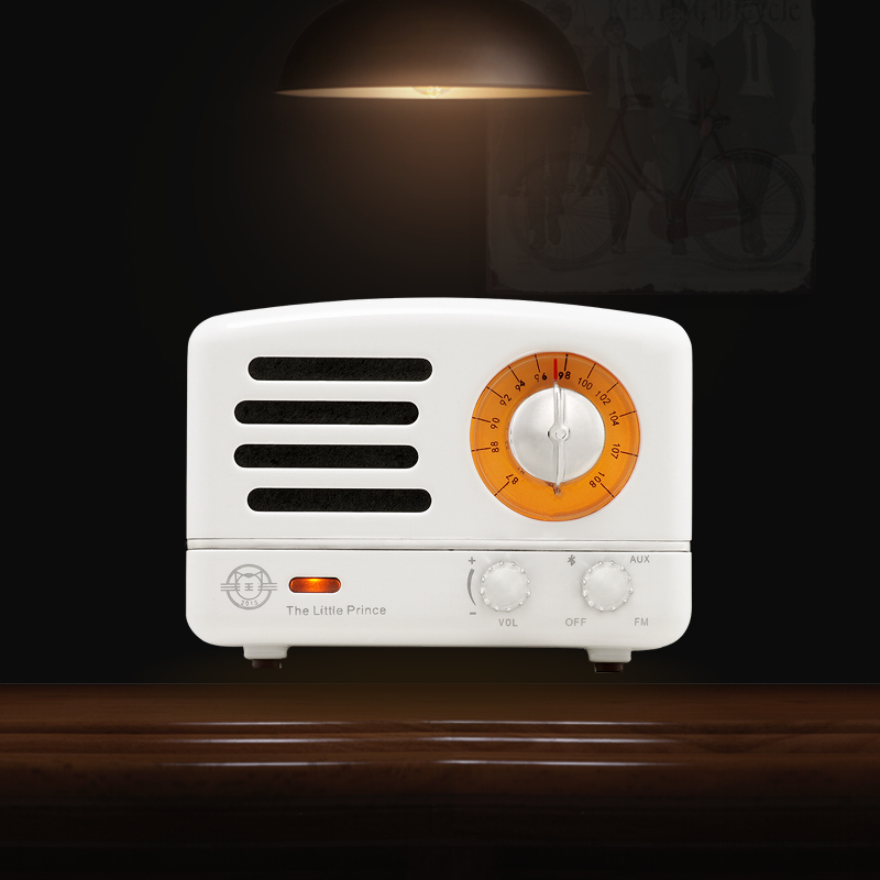 Elvis Presley，loudspeaker box，sound，feelings，Nostalgia，