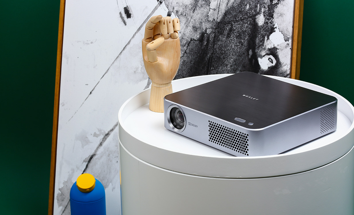 Micro whale，Projector，No TV screen，intelligence，