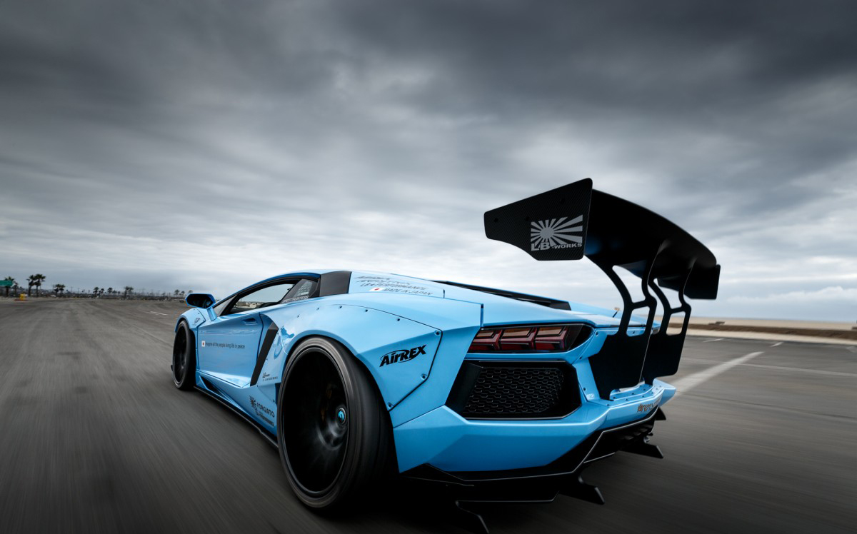 vehicle，industrial design，adventurer，Lamborghini，