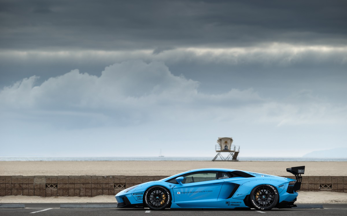 vehicle，industrial design，adventurer，Lamborghini，