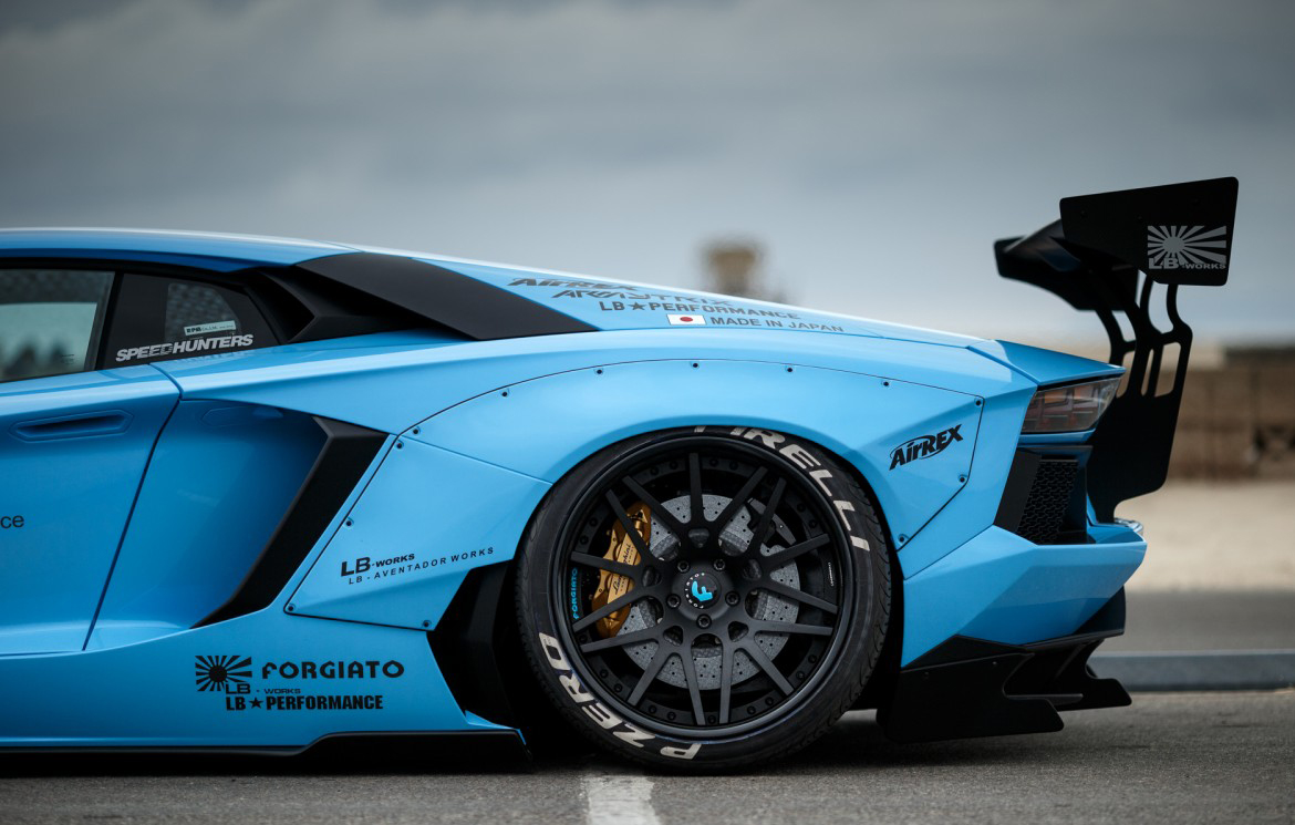 vehicle，industrial design，adventurer，Lamborghini，
