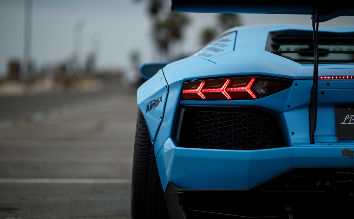 vehicle，industrial design，adventurer，Lamborghini，