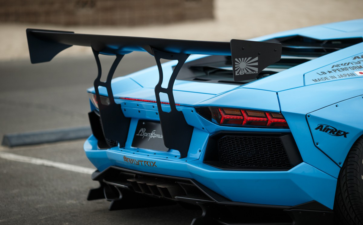 vehicle，industrial design，adventurer，Lamborghini，
