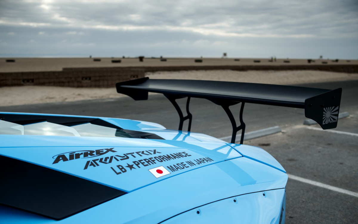 vehicle，industrial design，adventurer，Lamborghini，