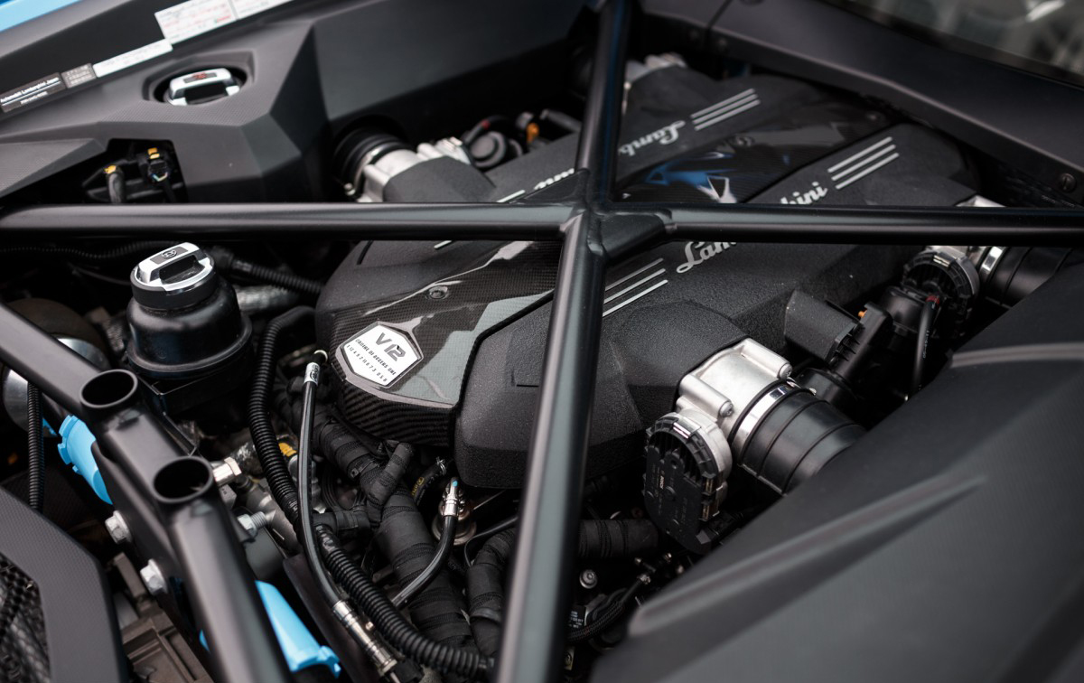 vehicle，industrial design，adventurer，Lamborghini，