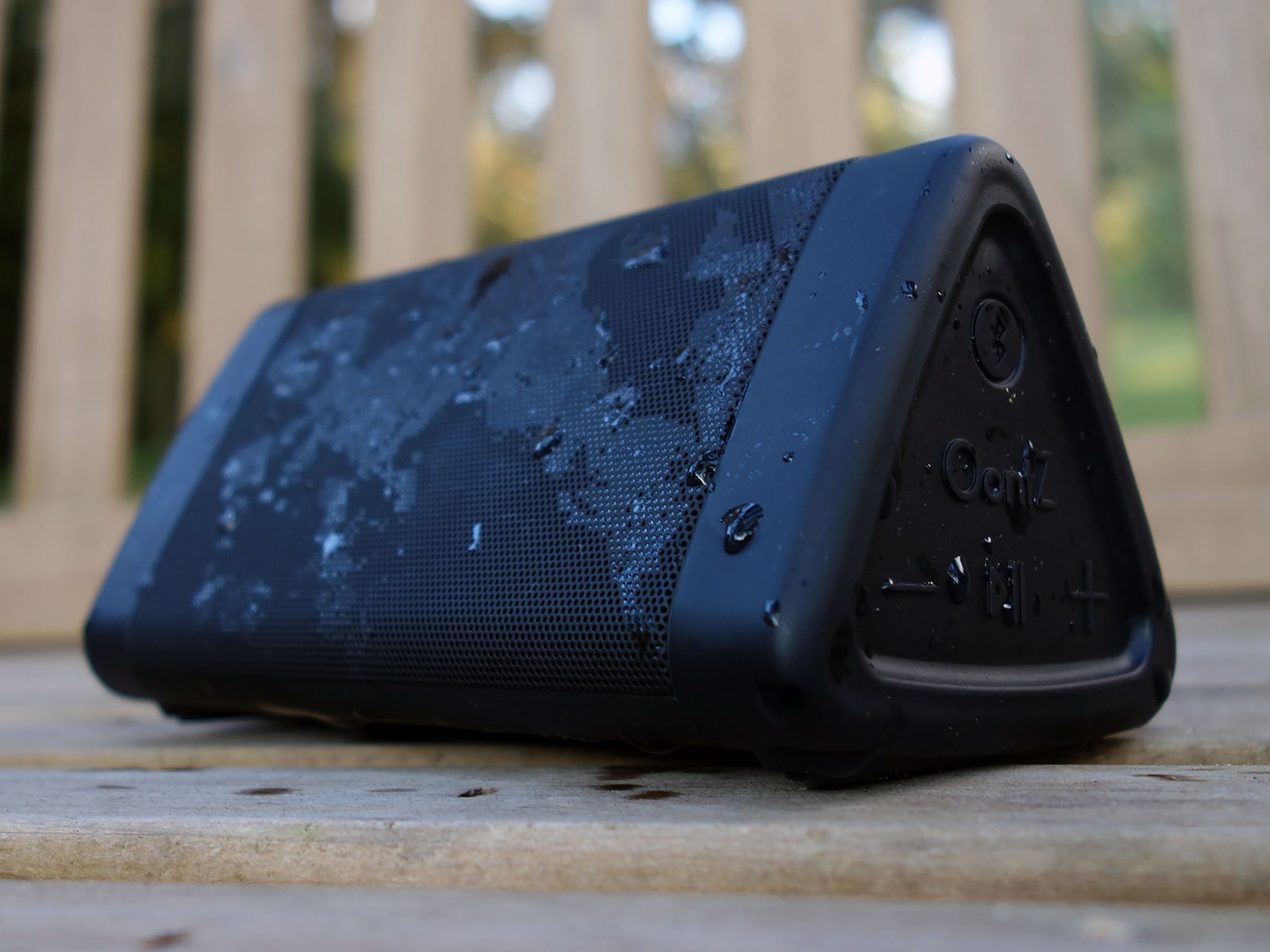 Oontz angle 3，waterproof，appearance，black，