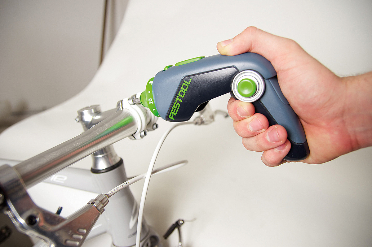 product design，tool，hold，outdoors，Portable，