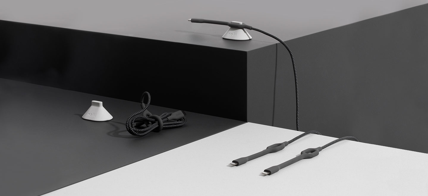 data line，Charging line，portable battery，portable source，power cord，