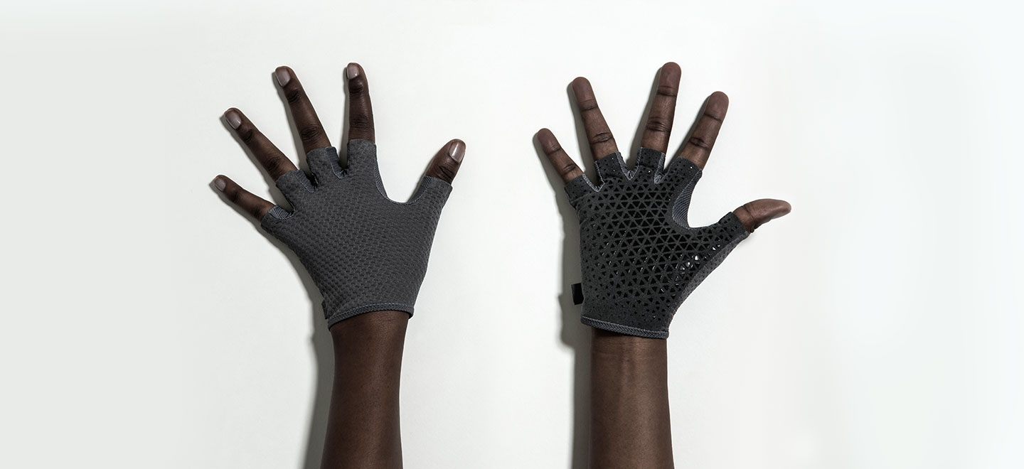 man-machine，Wheelchair，glove，protect，