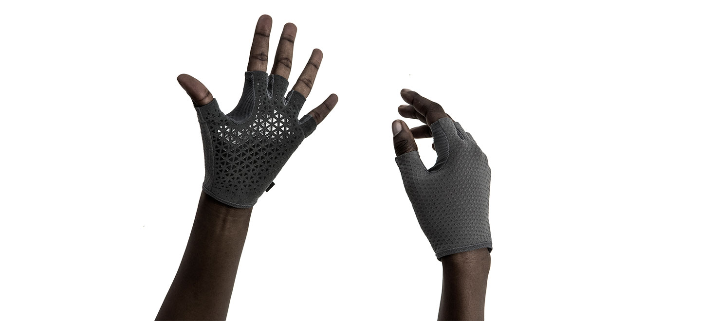 man-machine，Wheelchair，glove，protect，