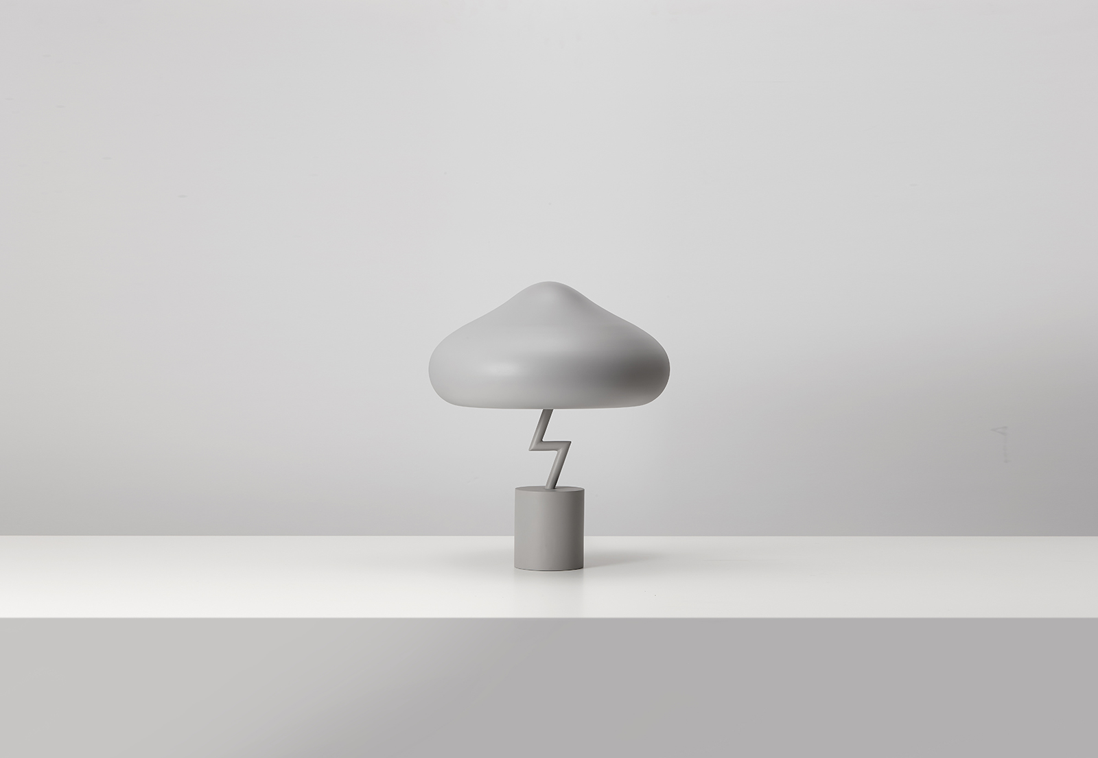 lightning，Desk lamp，originality，industrial design，