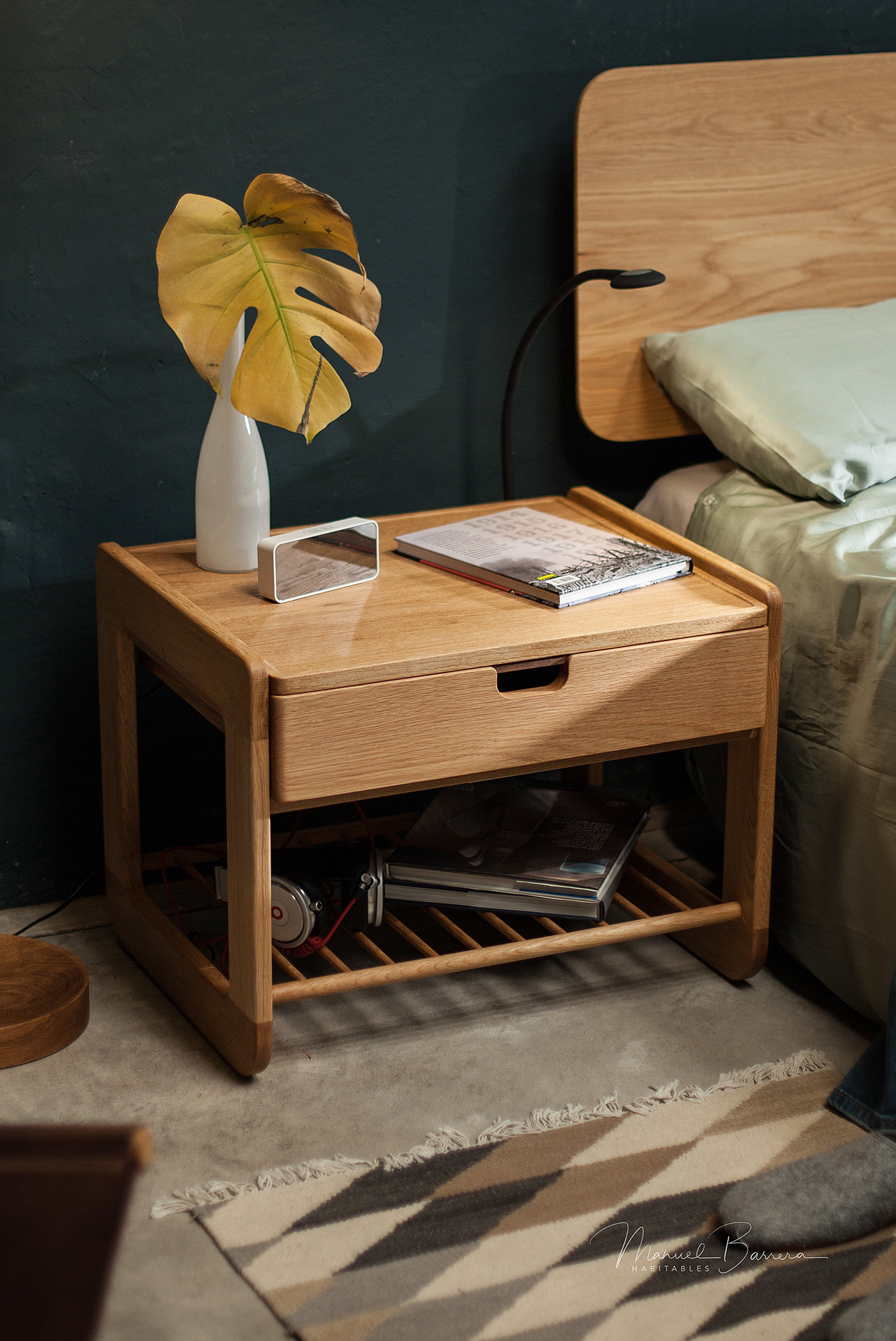 bedside cupboard，wooden ，Retro，