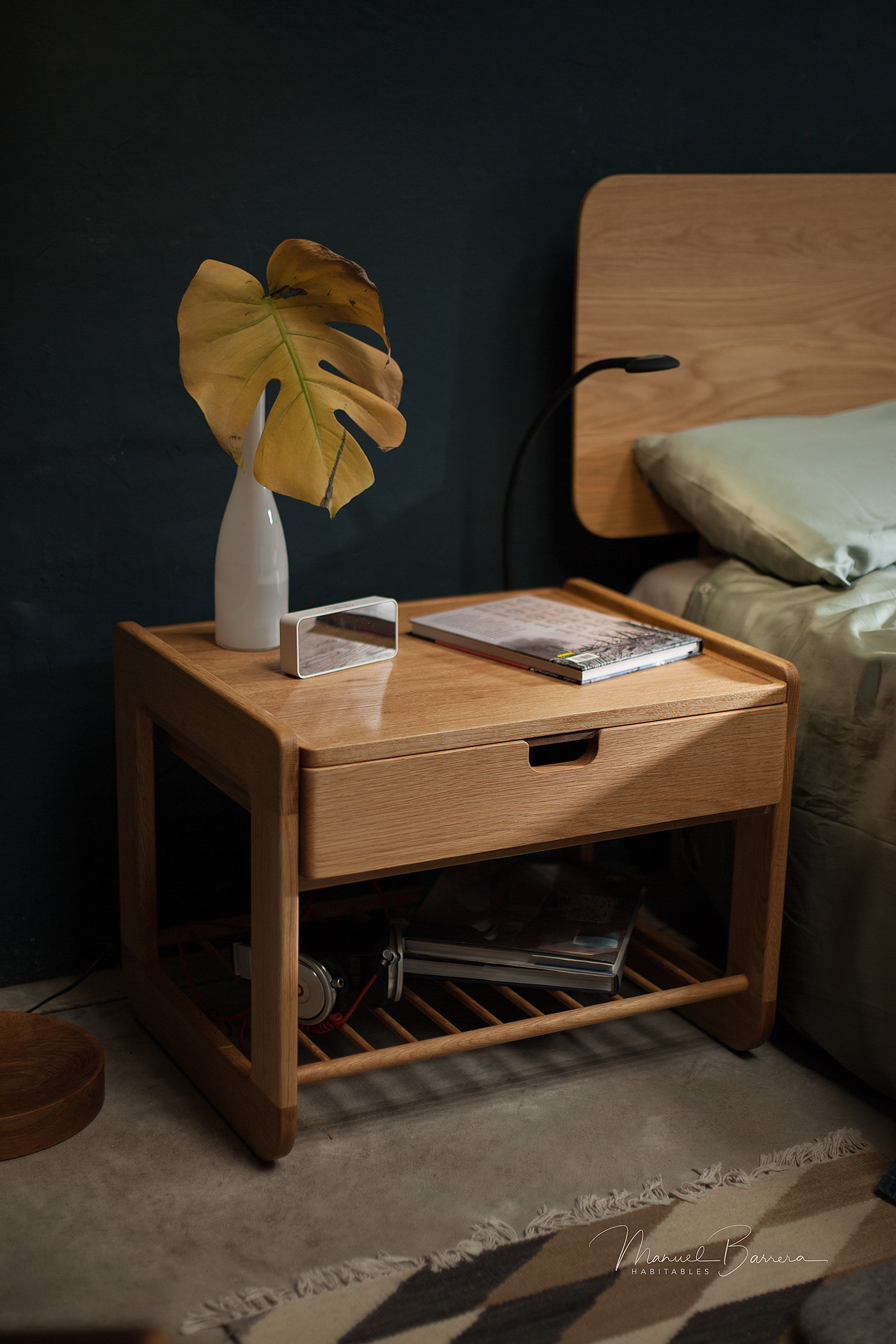 bedside cupboard，wooden ，Retro，