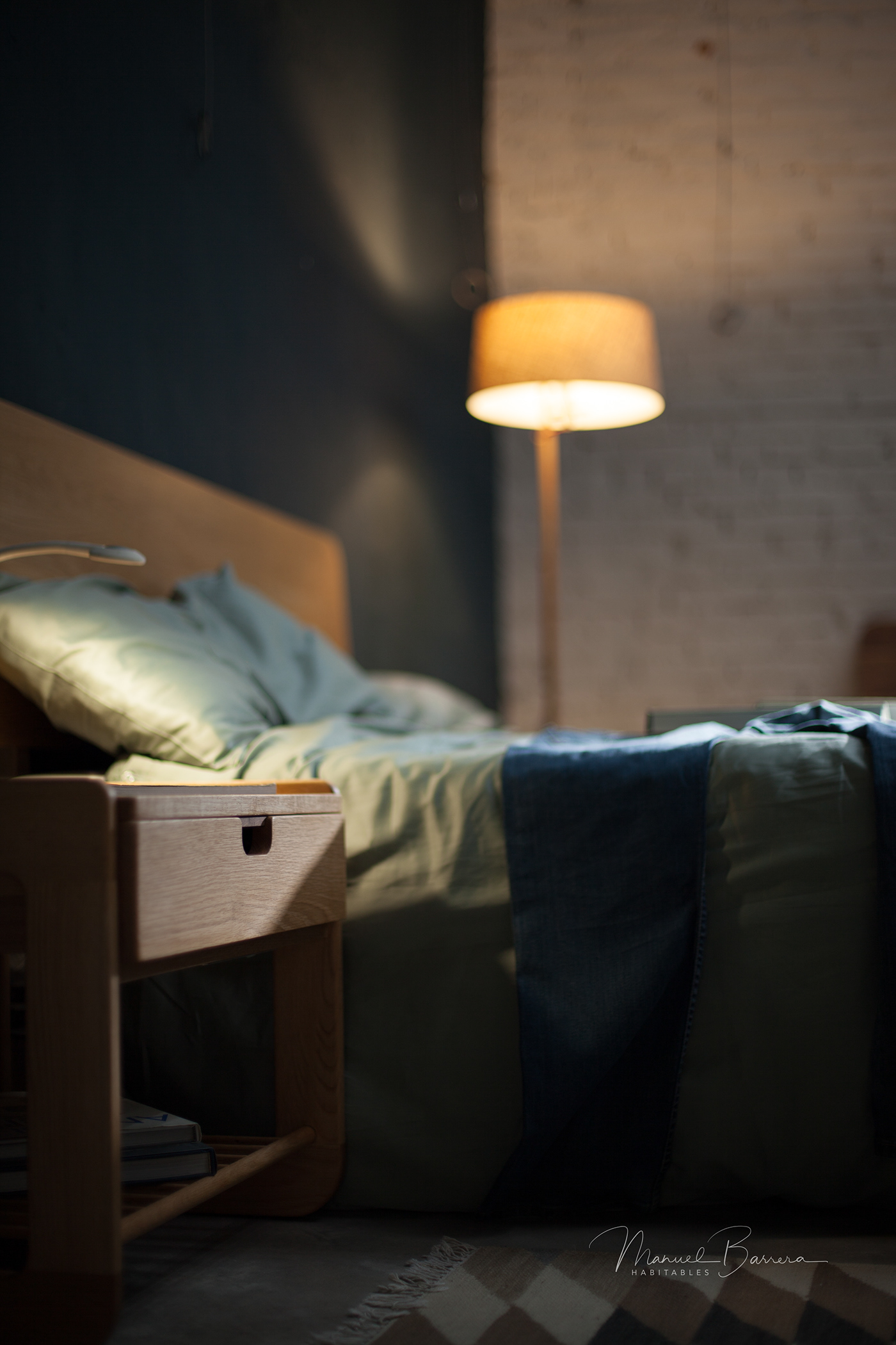 bedside cupboard，wooden ，Retro，