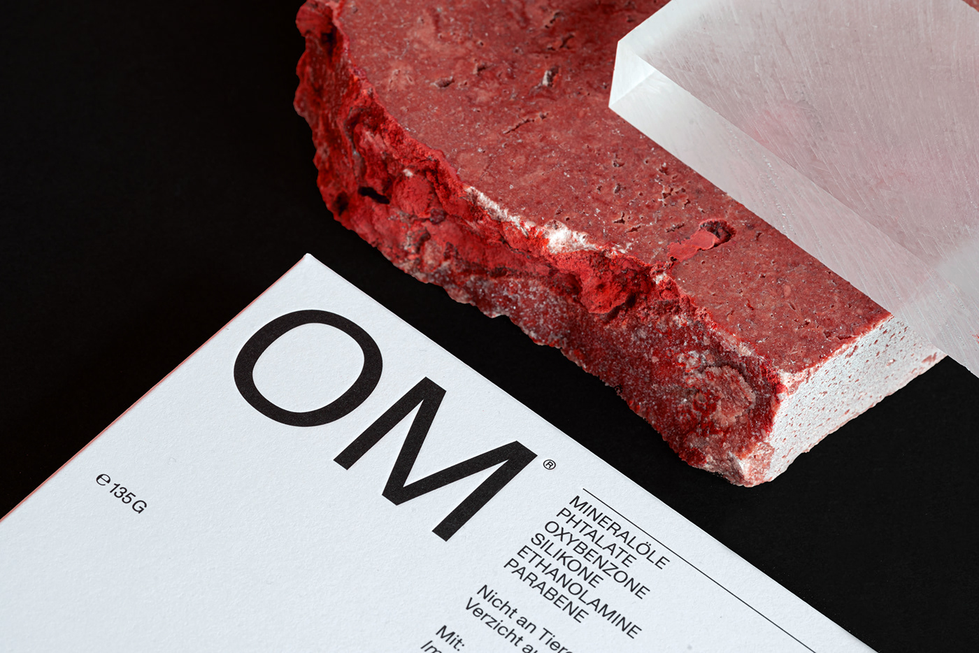 OM，German Skincare，Cosmetics，packing design，Brand identification，Simple design，