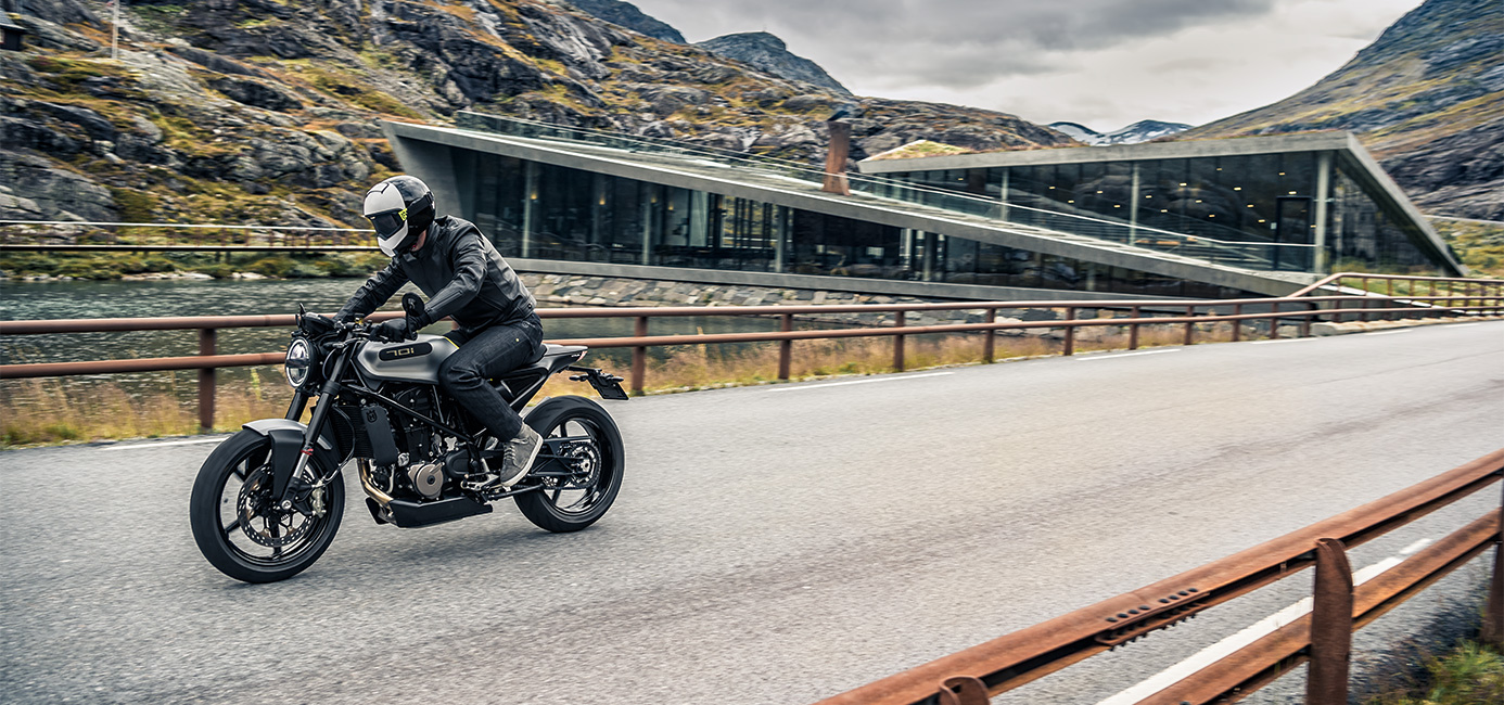 motorcycle，automobile，outdoors，Travel，