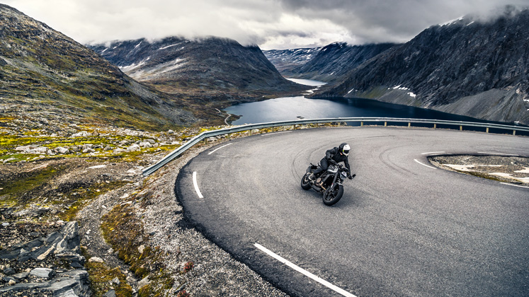 motorcycle，automobile，outdoors，Travel，