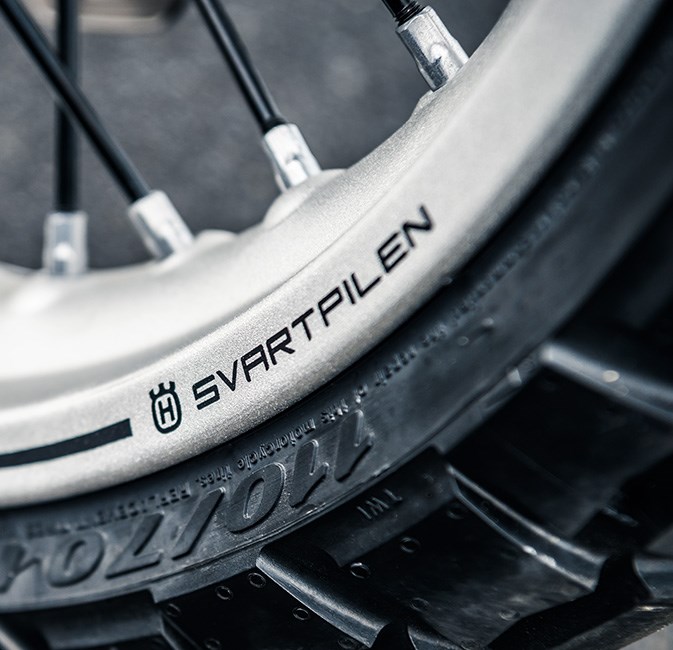 motion，Travel，outdoors，automobile，motorcycle，