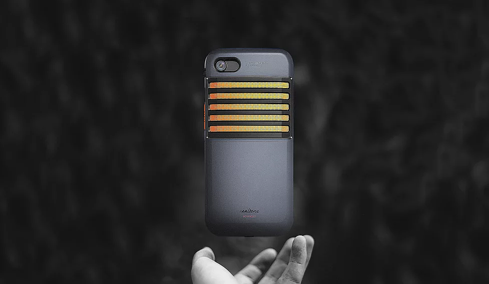 outdoors，signal communication，Sejung Oh，