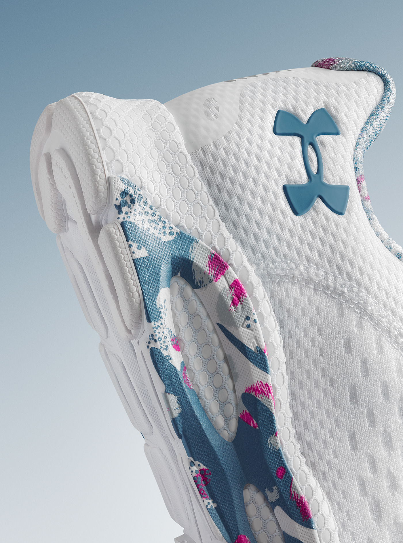 Under Armour，Outdoor sports，Andema，Lightweight experience，Balance design，Design of powerful telescopic energy grid，UA HOVR Technology，