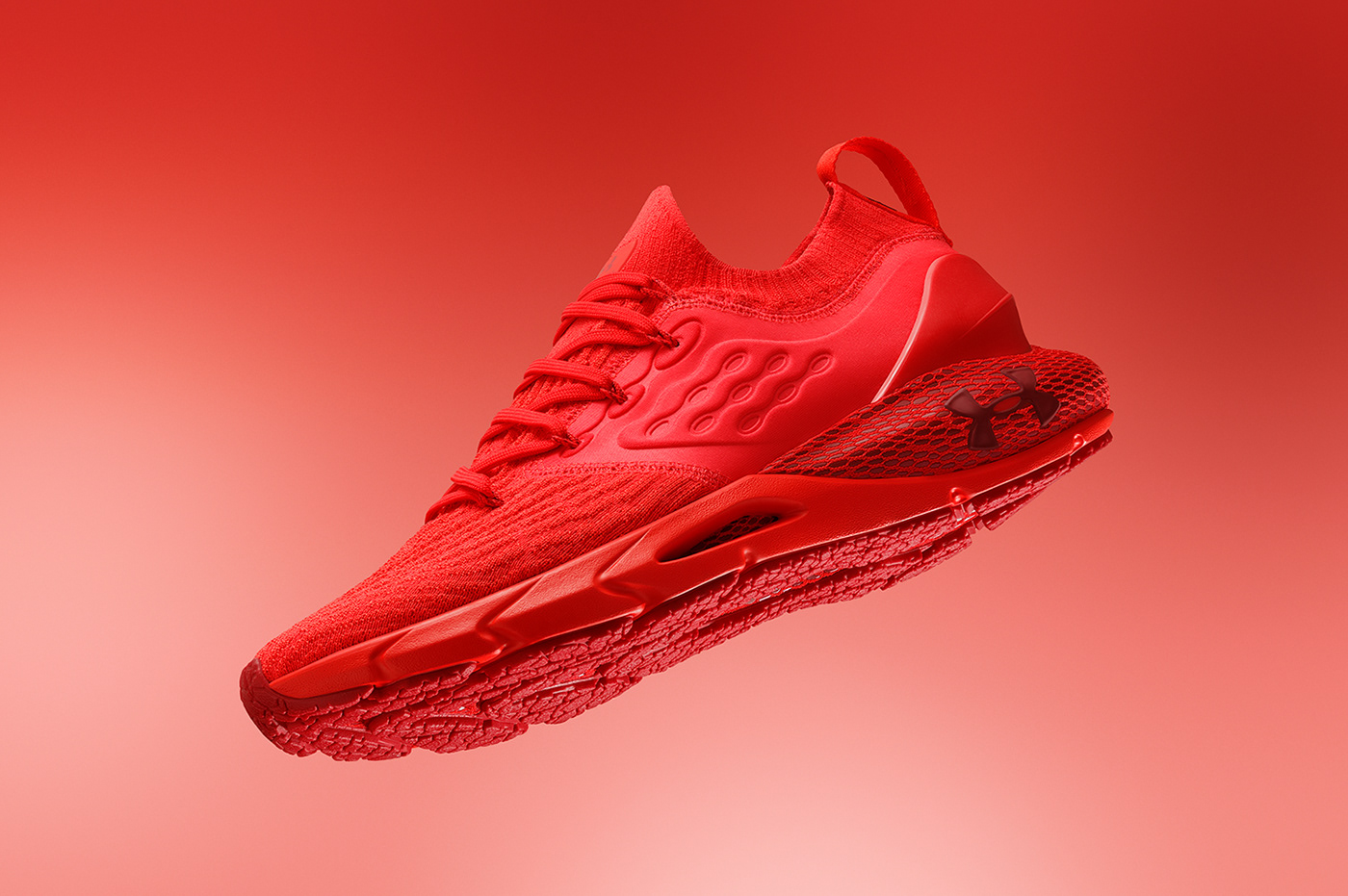 Under Armour，Outdoor sports，Andema，Lightweight experience，Balance design，Design of powerful telescopic energy grid，UA HOVR Technology，