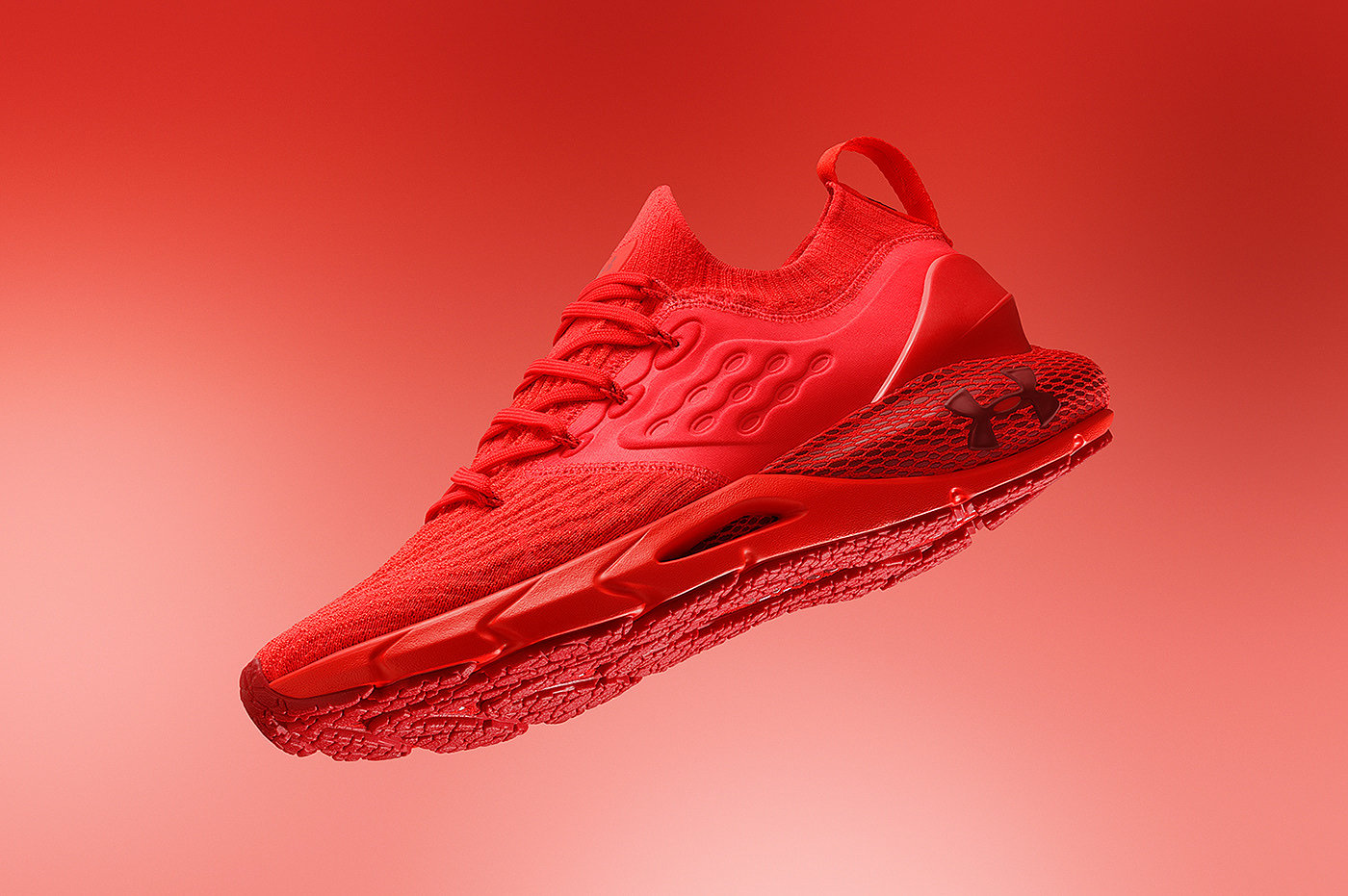 Under Armour，Outdoor sports，Andema，Lightweight experience，Balance design，Design of powerful telescopic energy grid，UA HOVR Technology，