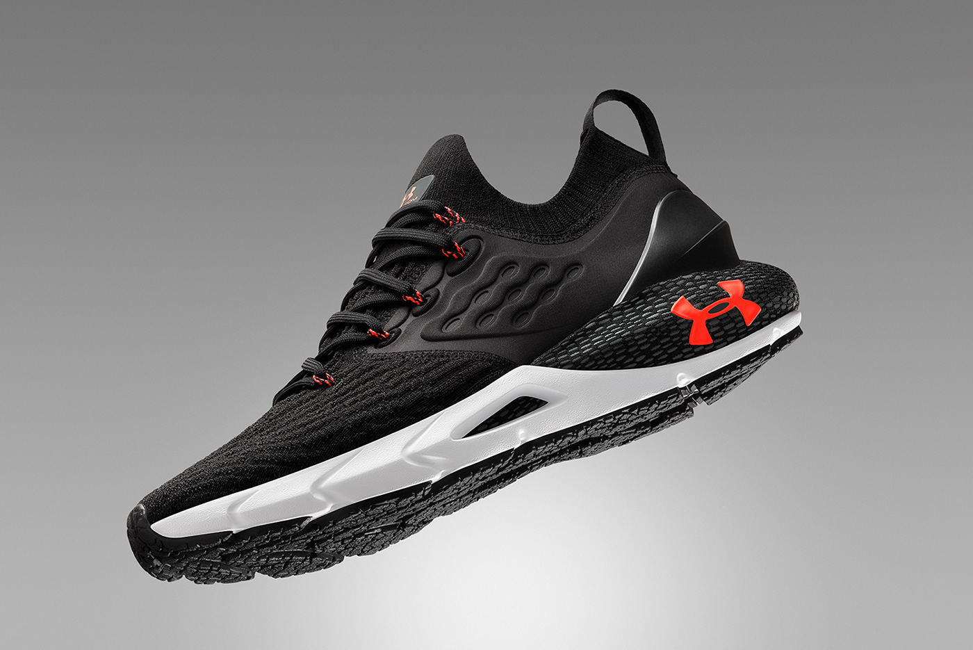 Under Armour，Outdoor sports，Andema，Lightweight experience，Balance design，Design of powerful telescopic energy grid，UA HOVR Technology，