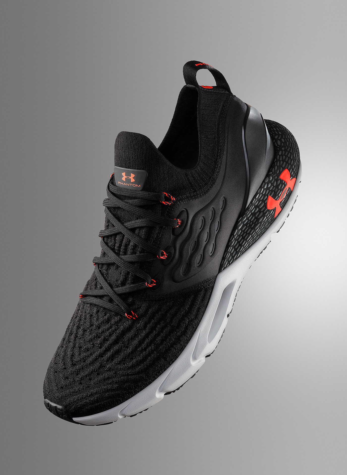 Under Armour，Outdoor sports，Andema，Lightweight experience，Balance design，Design of powerful telescopic energy grid，UA HOVR Technology，