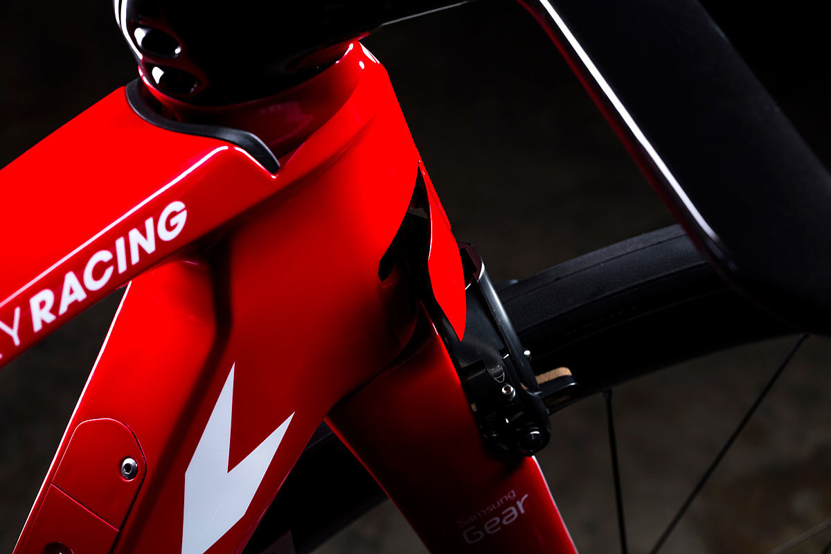 Bicycle，racing，Pull Madone，Engineering Technology，Cycling Road，details，Integrated brake，