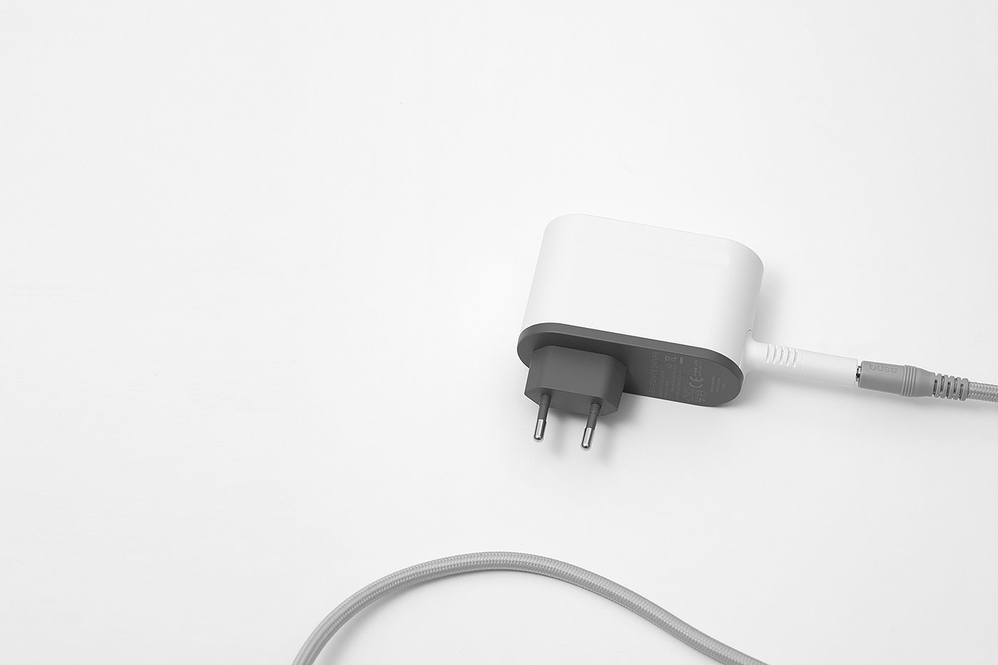 Charger，Plug，white，