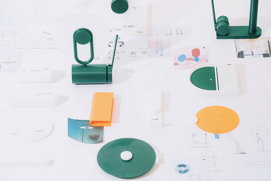 Turntable / millennials / record player / music box，