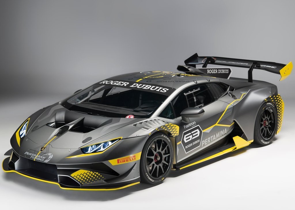 outdoors，Luxury car，automobile，two thousand and eighteen，Lamborghini，