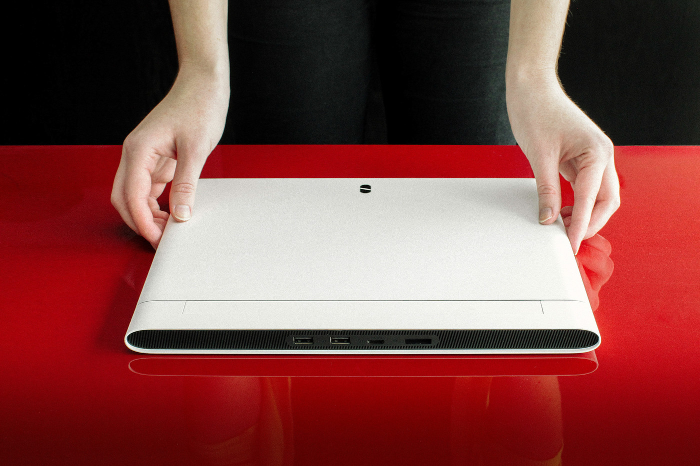 Intel，Touch computer，Windows 8 Pro，Haswell core processor，