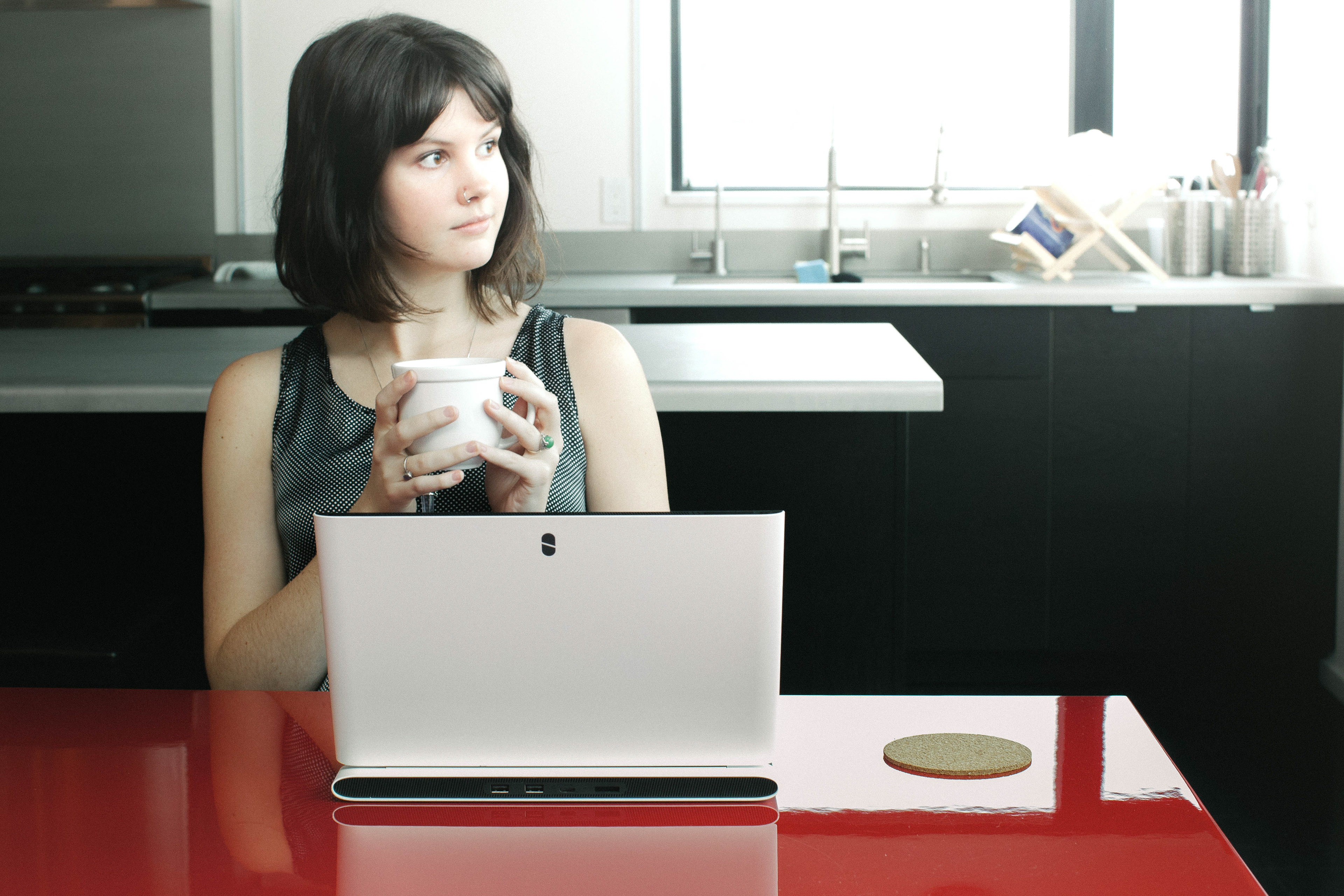 Intel，Touch computer，Windows 8 Pro，Haswell core processor，