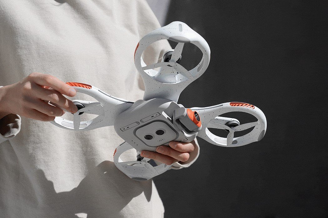 UAV / smart UAV / camera，