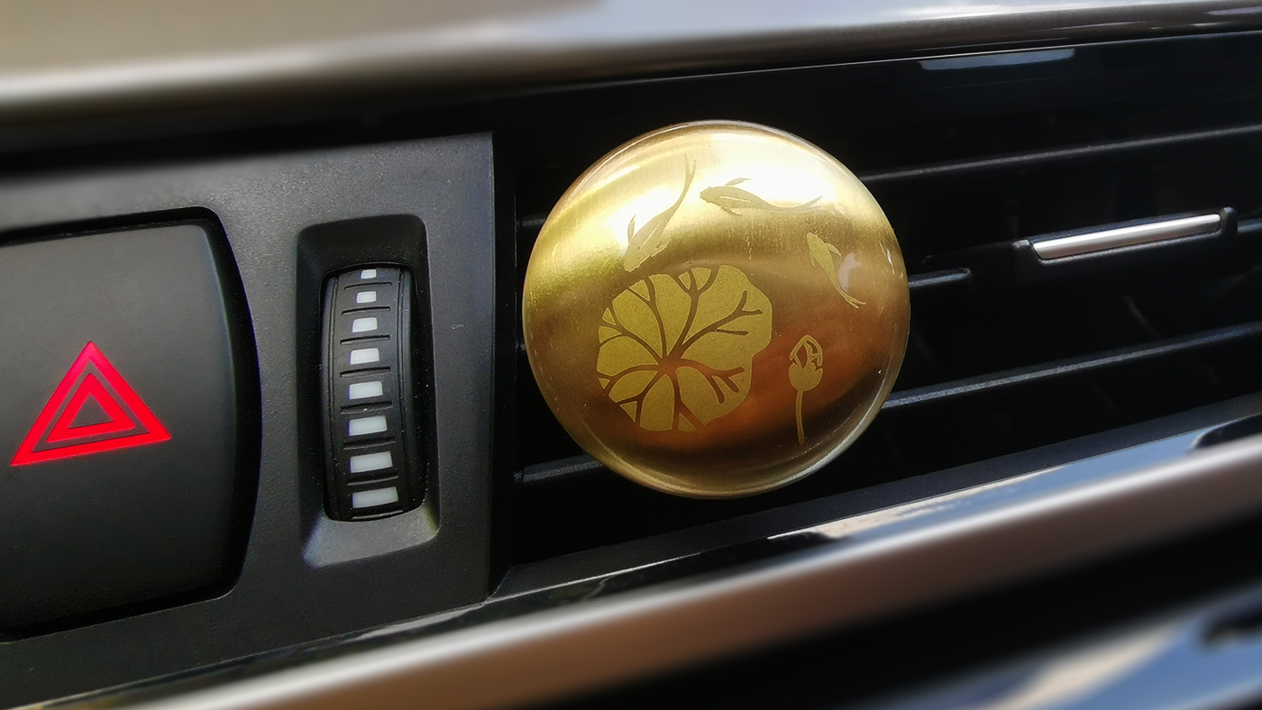 Golden chess piece，Mirror，Elegant copper，Vehicle fragrance，