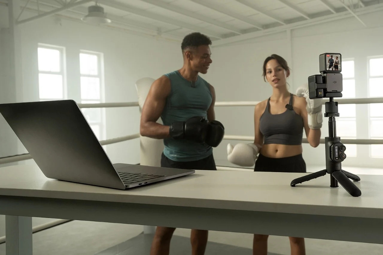 Motion camera，Snap type，practical，Small，