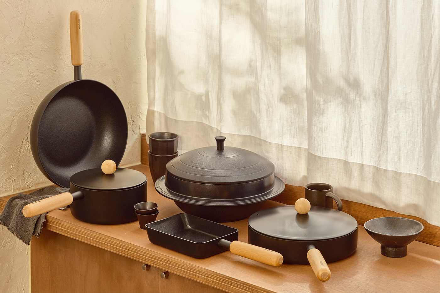 il-seop yoon，is studio，Kitchen appliance design，functional design ，Riveting method，Cherry wood，