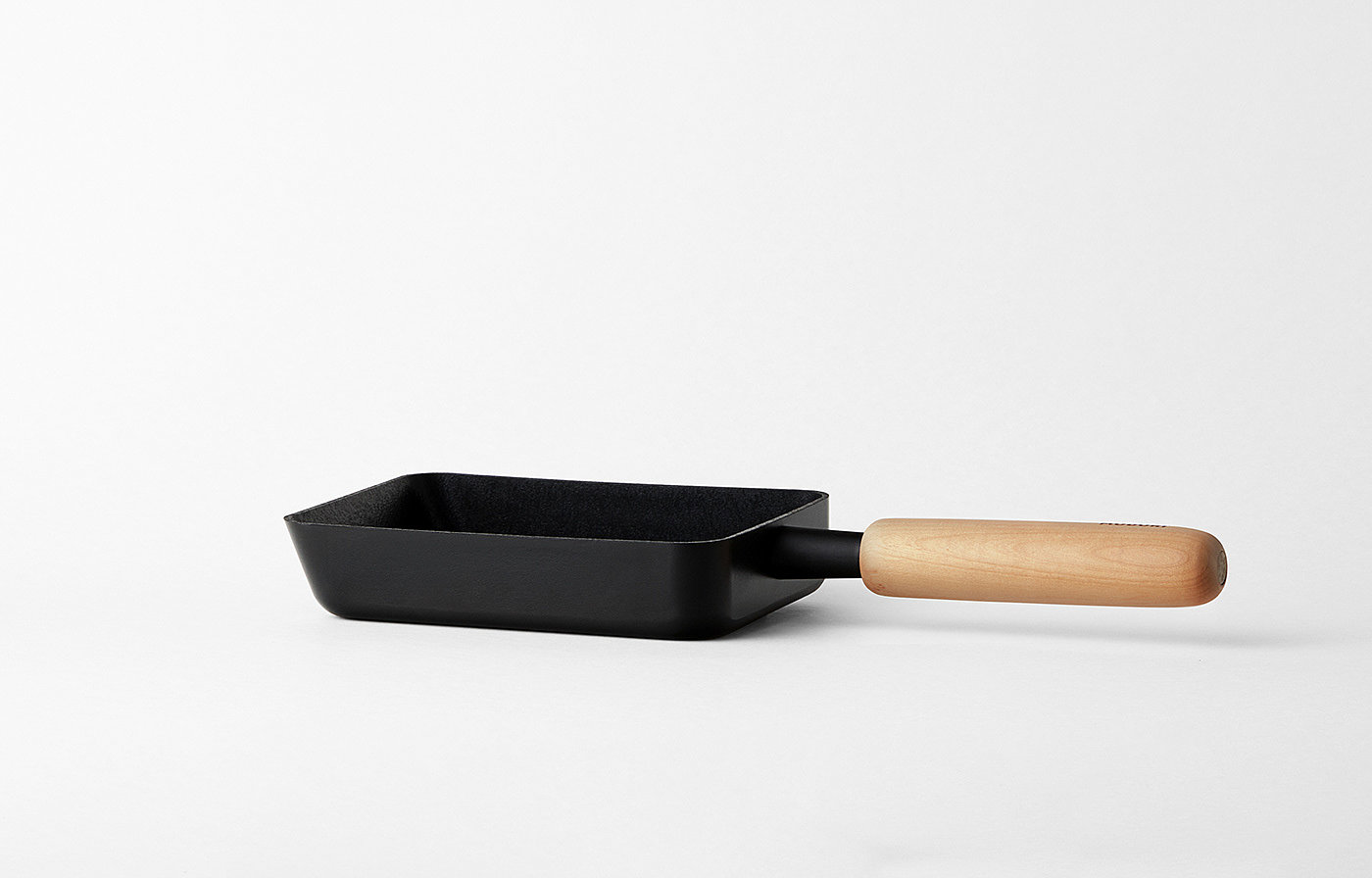 il-seop yoon，is studio，Kitchen appliance design，functional design ，Riveting method，Cherry wood，