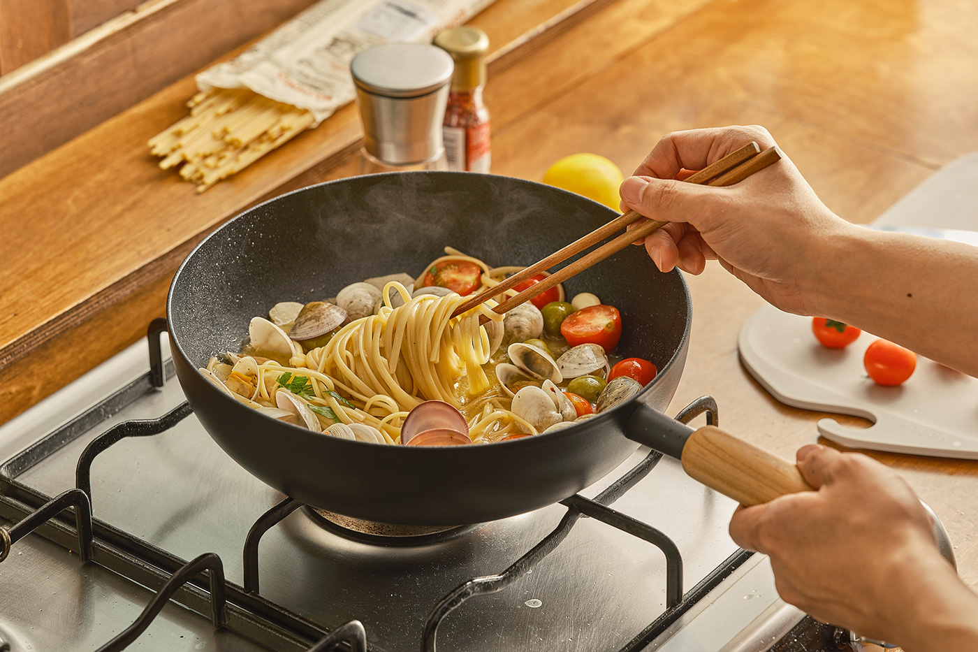 il-seop yoon，is studio，Kitchen appliance design，functional design ，Riveting method，Cherry wood，