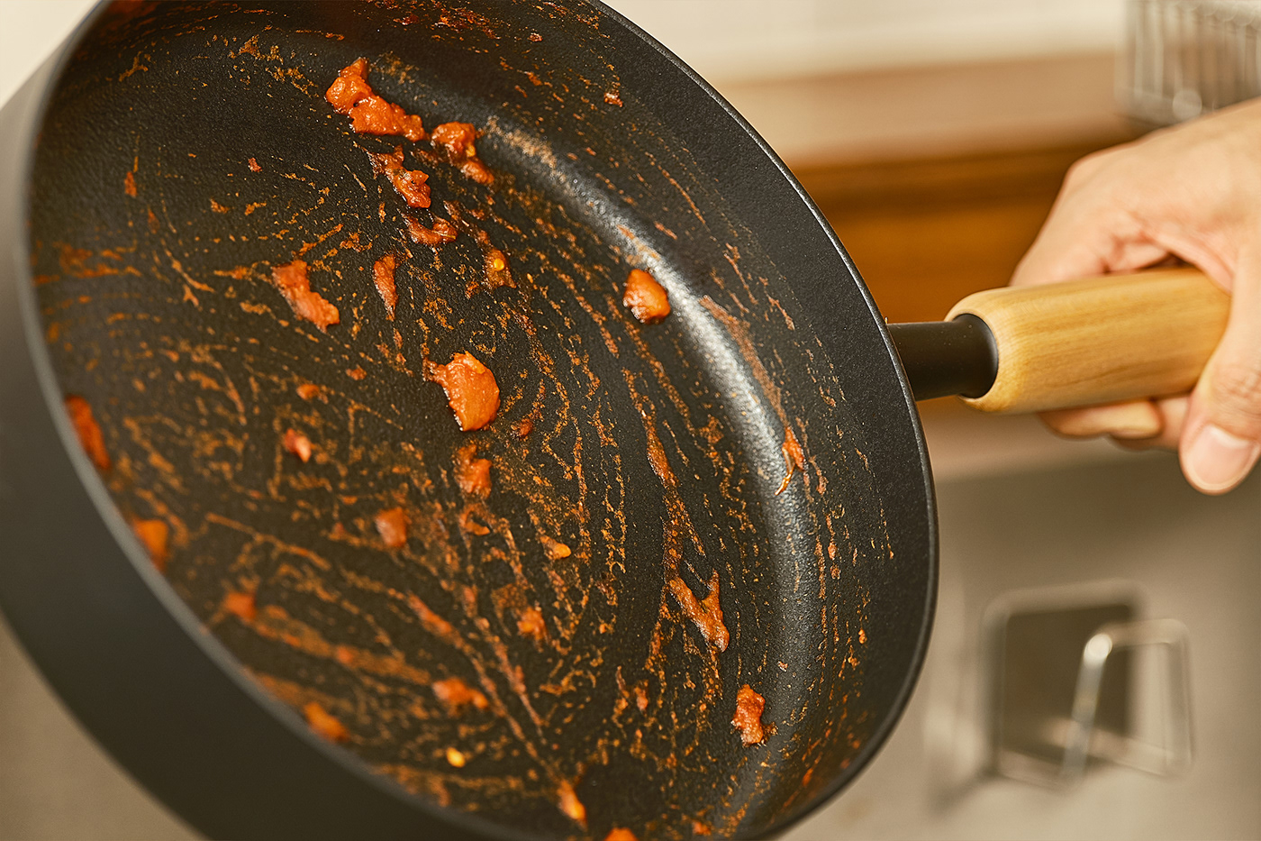 il-seop yoon，is studio，Kitchen appliance design，functional design ，Riveting method，Cherry wood，