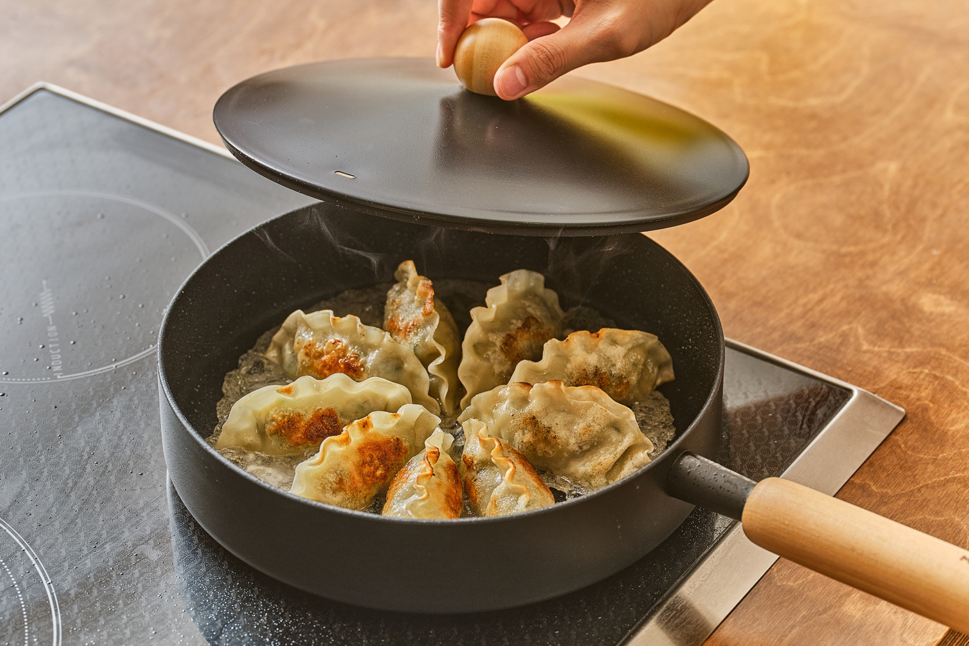 il-seop yoon，is studio，Kitchen appliance design，functional design ，Riveting method，Cherry wood，