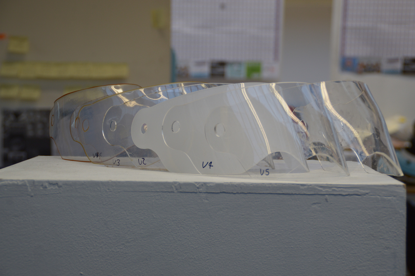 Louie Amphlett，LENZA ONE，Helmet design，motorcycle，Hearing impairment，Streamlined design，noise reduction，CFD (Computational Fluid Dynamics) test，