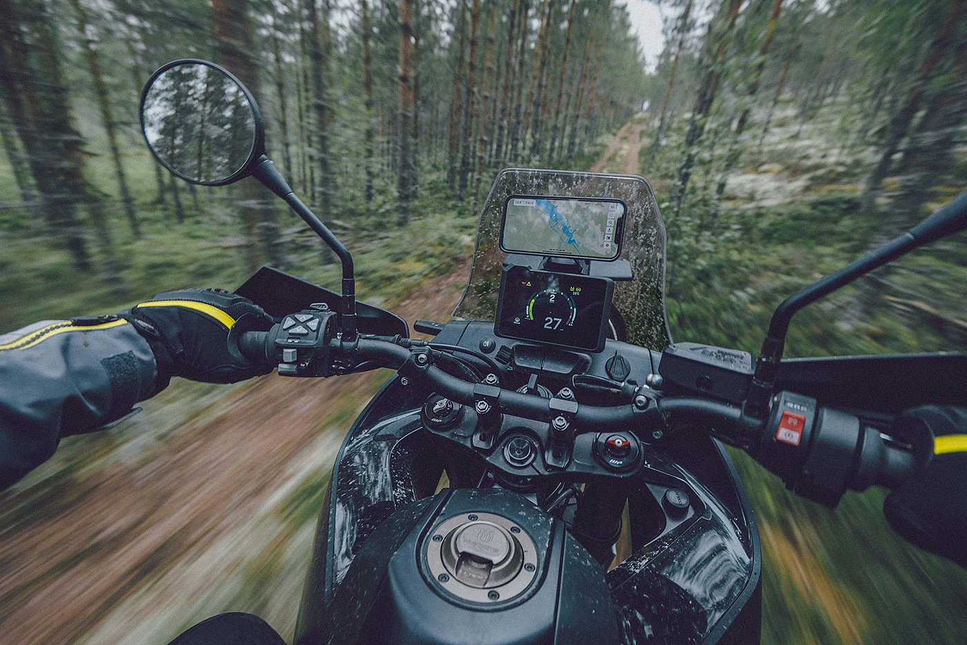 motorcycle，Husqvarna Norden 90，explore，Adventure Travel，
