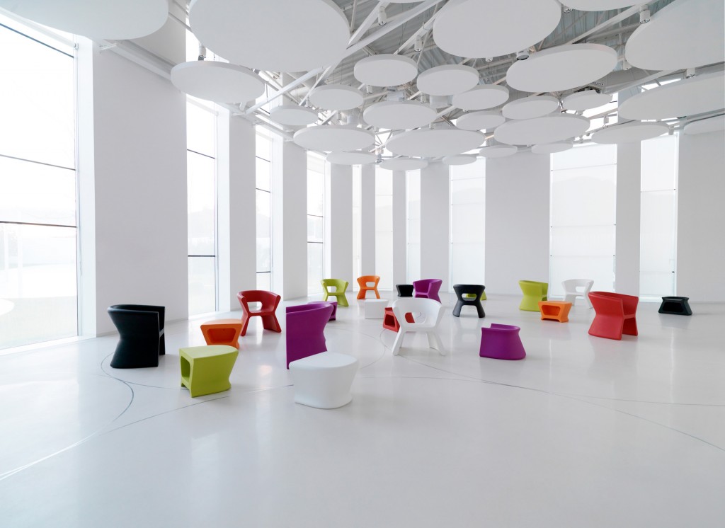 Karim，Side table，chair，