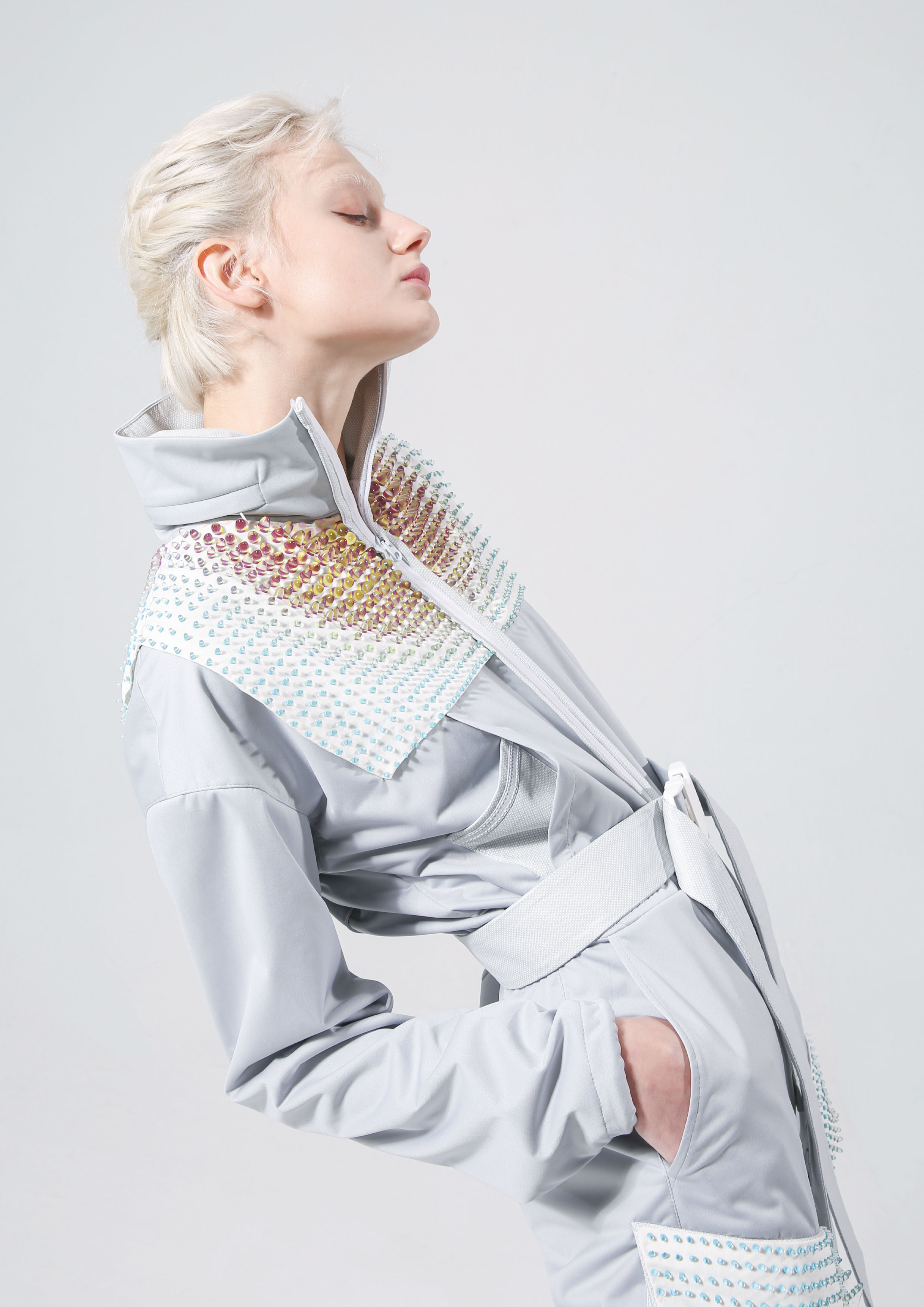 clothing design，Nanocrystalline，fashion，2021 red dot design concept award，